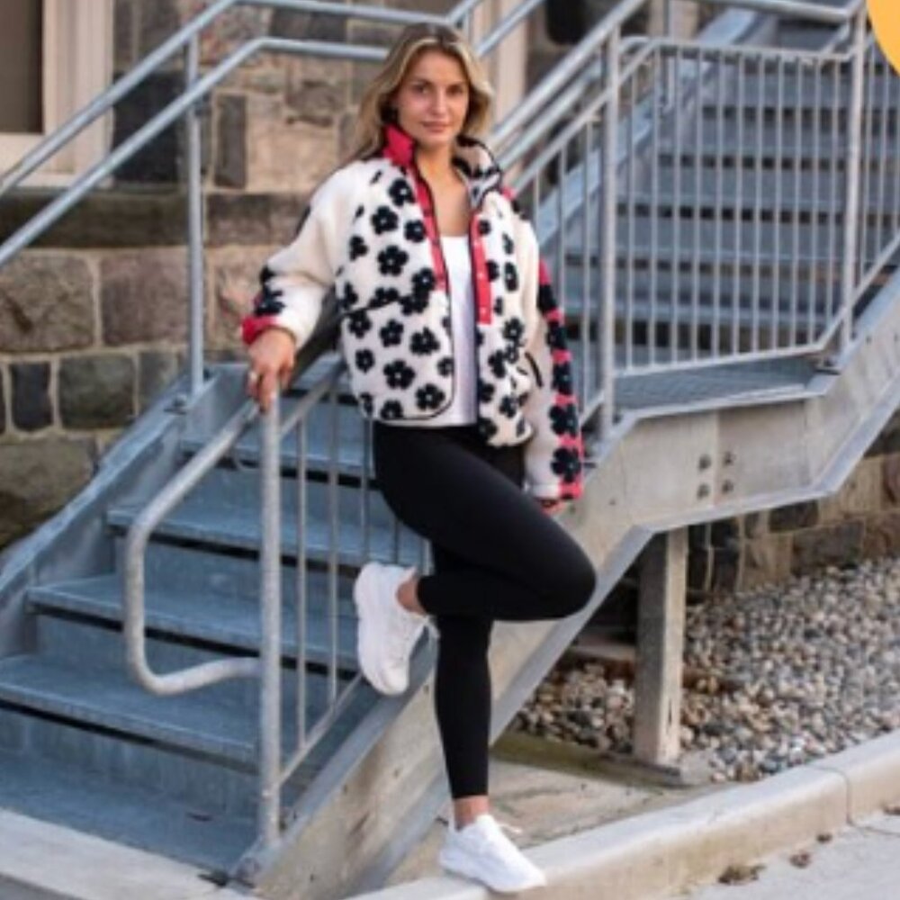 Free People Hit the Slopes Printed Fleece Jacket 🌺 - Picture 3 of 10